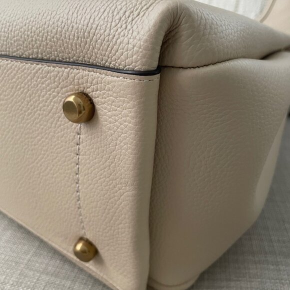 Coach Lana Shoulder Bag Chalk - Picture 4 of 16